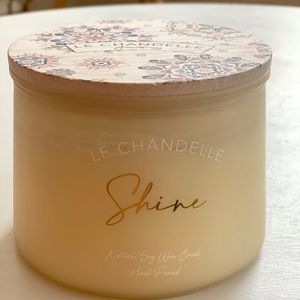 Le Chandelle Shine hand- poured soy wax candle